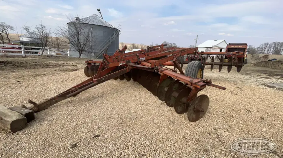 Allis Chalmers 2300 Disc