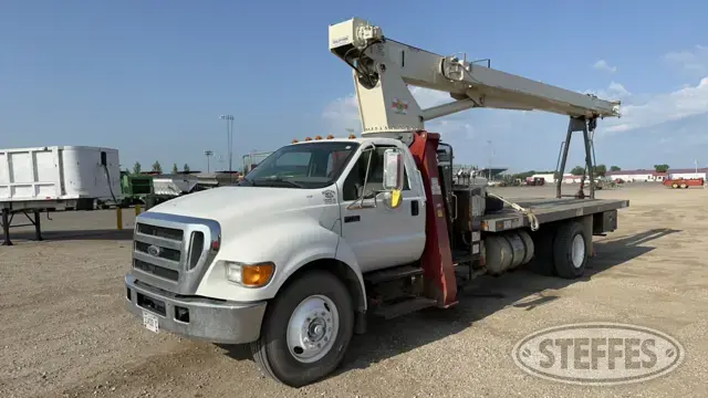 2005 Ford F750