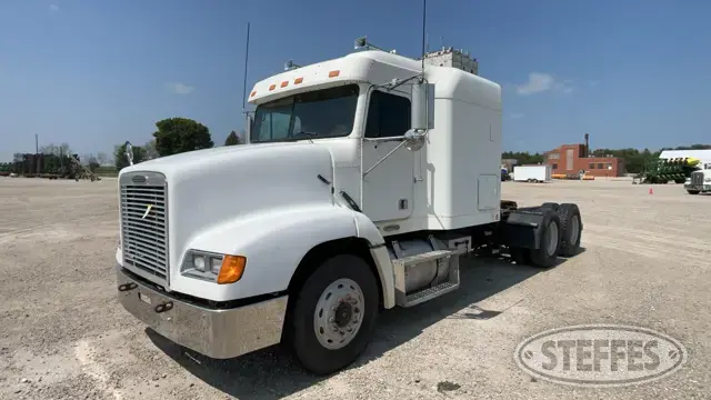 1999 Freightliner FLD112