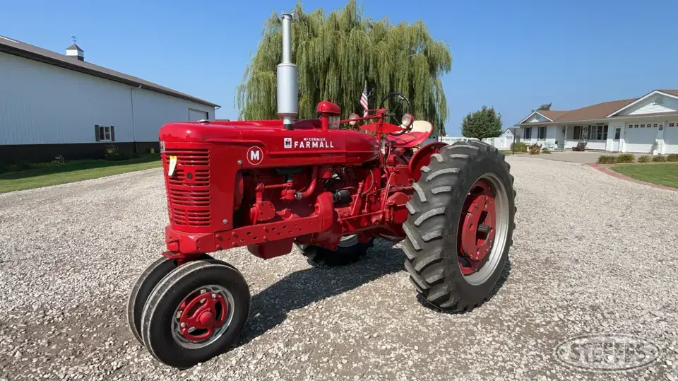 1947 Farmall M 2WD Tractor