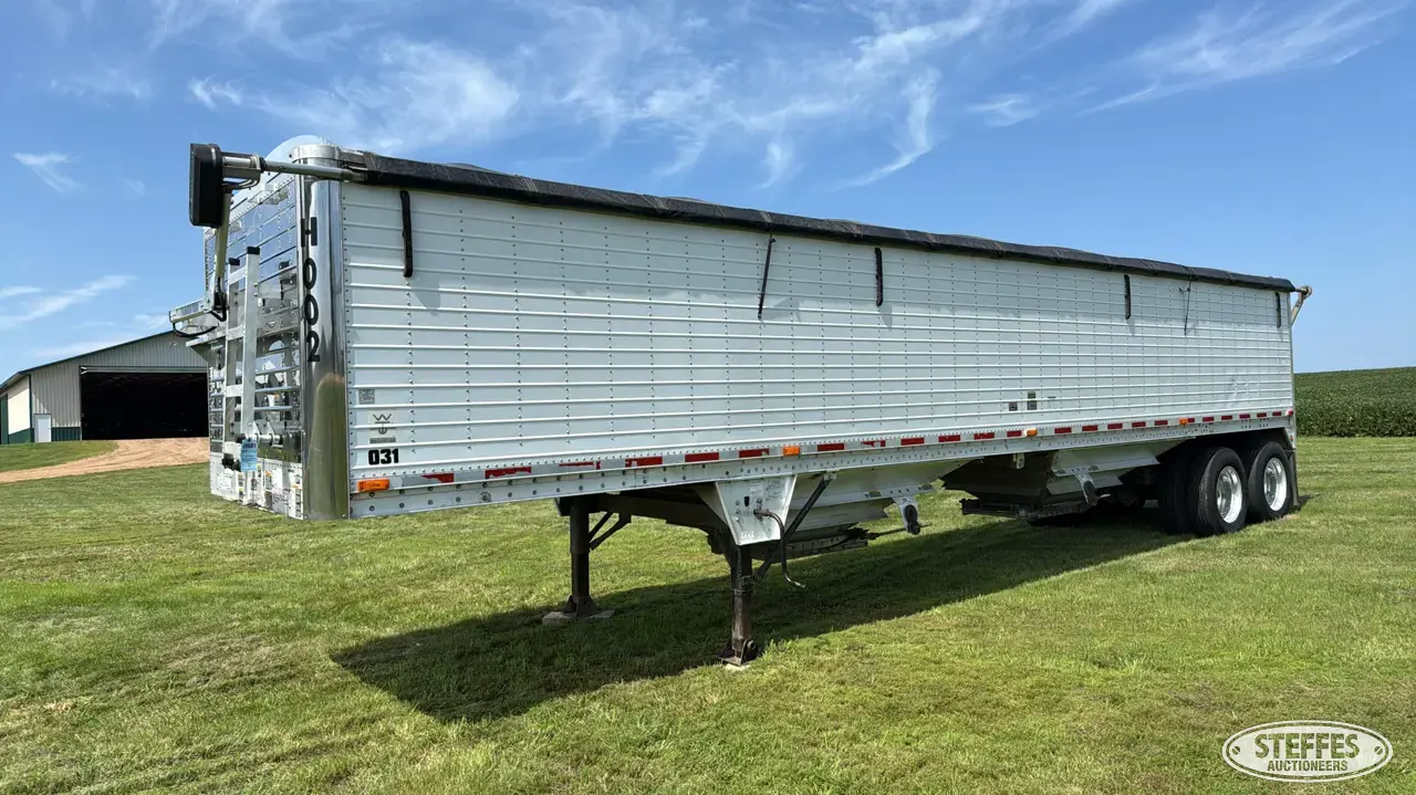 2005 Wilson Hopper Bottom Trailer