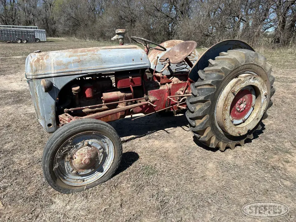 Ford 2N Collectible Tractor