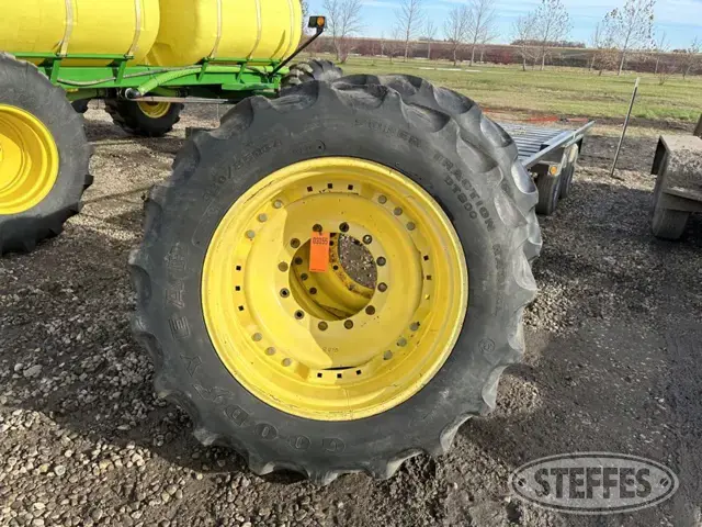 (2) Goodyear DT800 tires