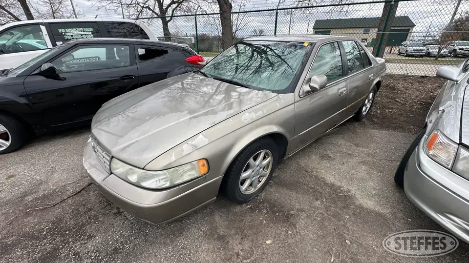 2004 Cadillac Seville SLS Car