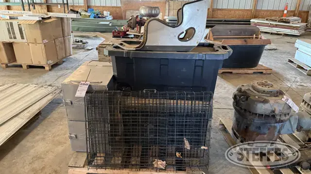 Storage containers