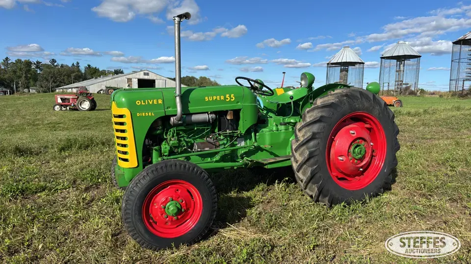 1958 Oliver Super 55 Collectible Show Tractors-Stationary Engine