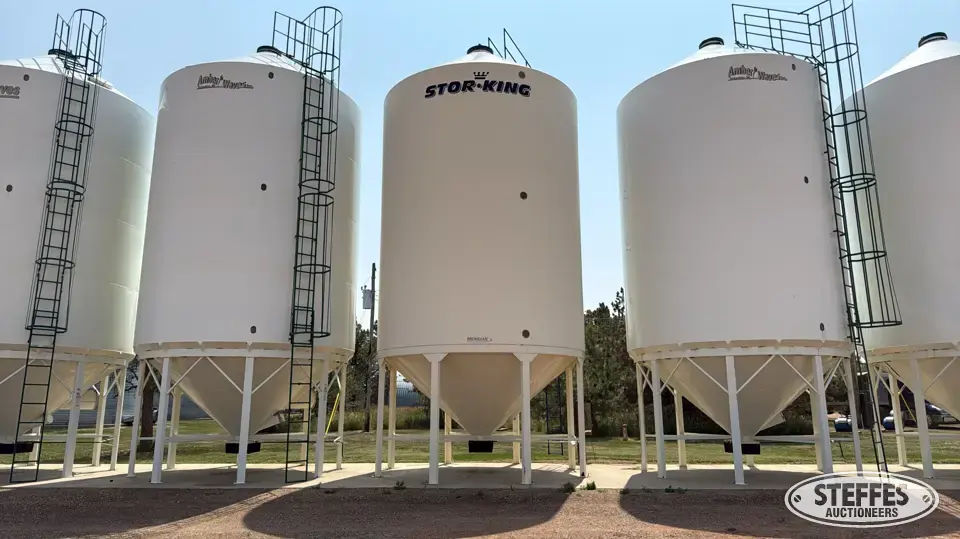 Meridian Stor-King SK 1620 Hopper Bin