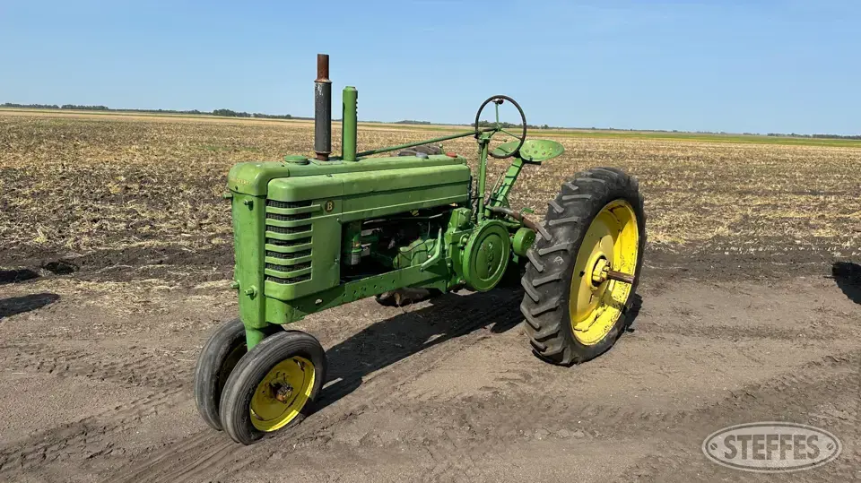 1941 John Deere B Collectible Tractor