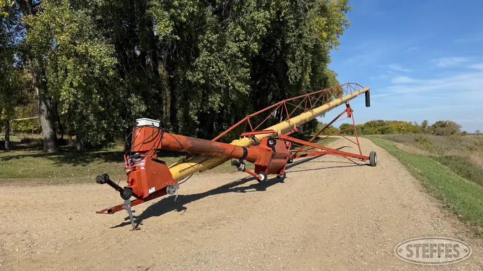 1997 Westfield MK130-91 Swing Hopper Auger