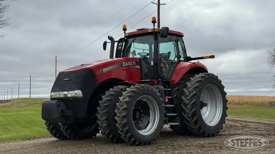 2013 Case IH Magnum 315 MFWD Tractor