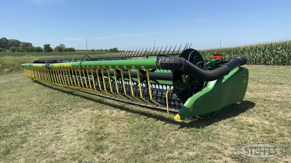 2019 John Deere 745FD Draper Head