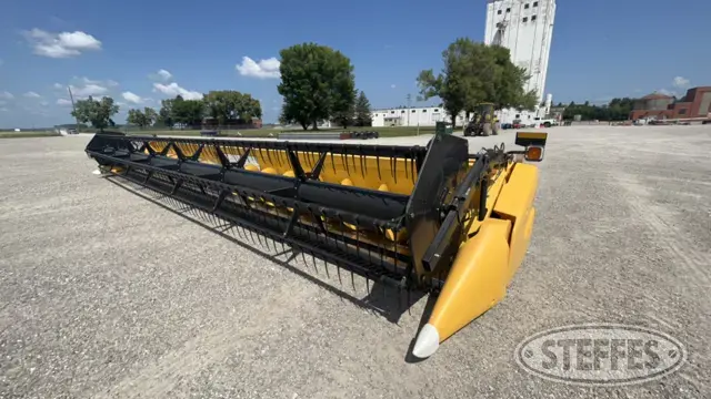 2013 New Holland 740CF-35 DD