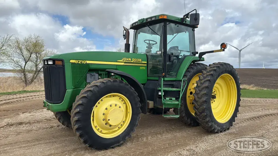 2000 John Deere 8210 MFWD Tractor