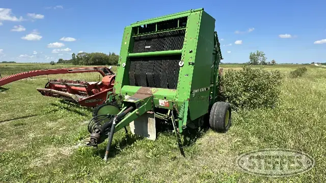 1993 John Deere 535