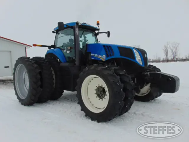 2011 New Holland T8.330