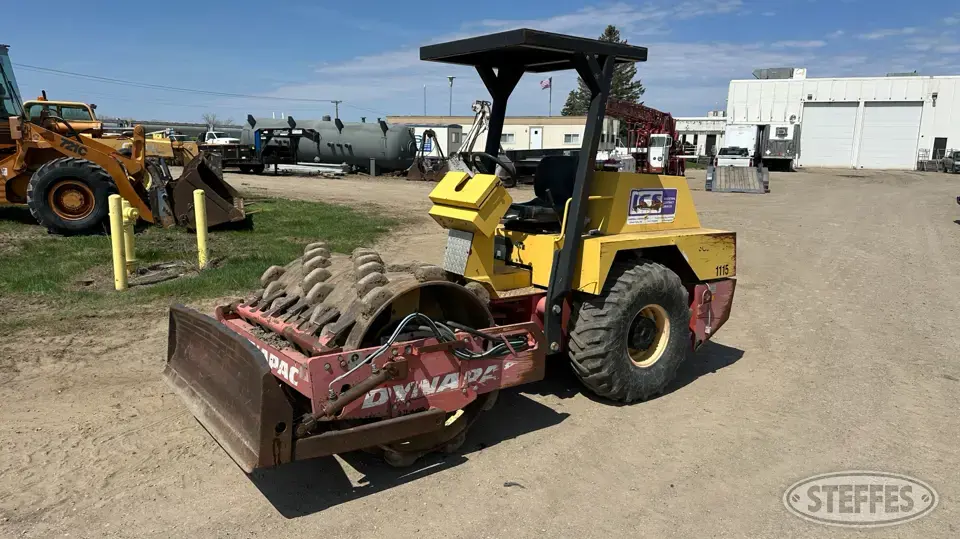 Dynapac CA121PD Self-Propelled Padfoot Compactor