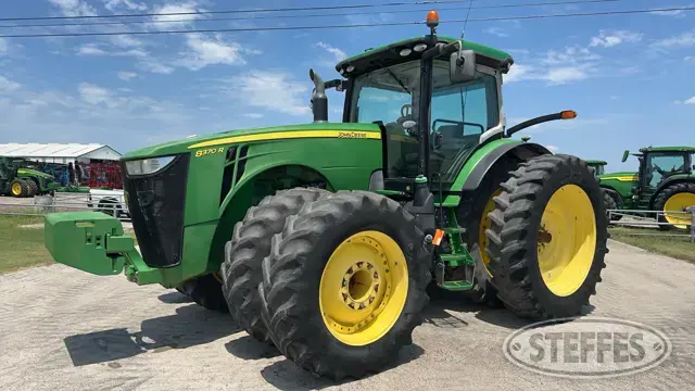2014 John Deere 8370R