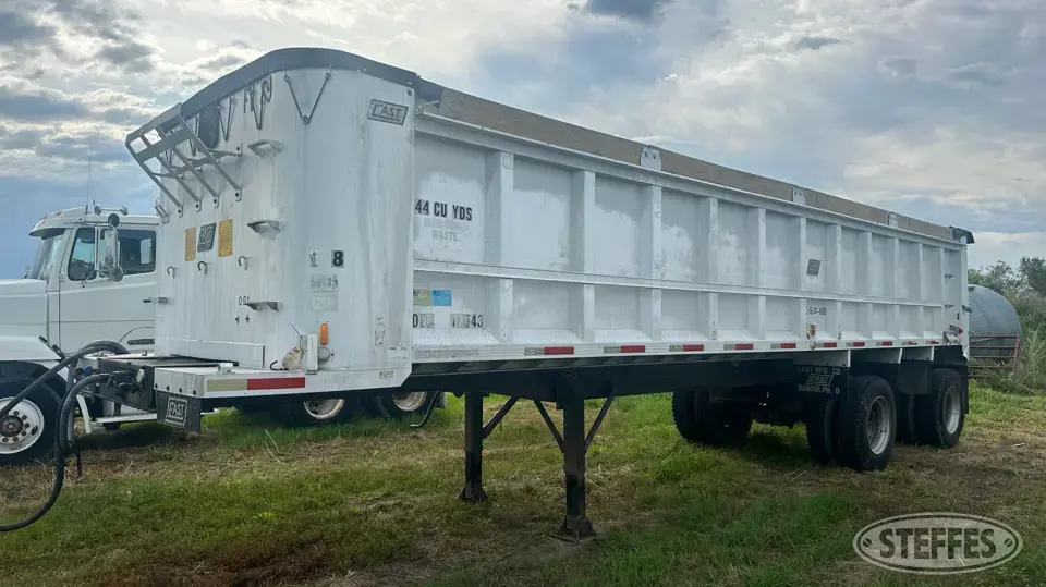 1987 East End Dump Trailer