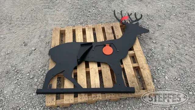 Pabreak deer target