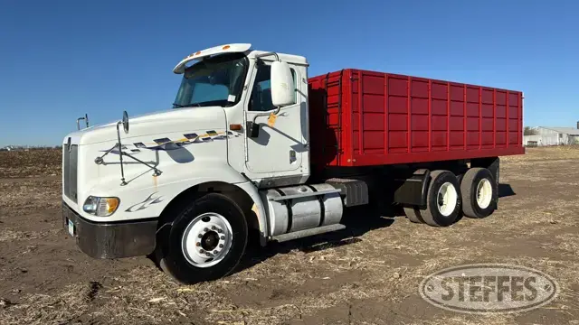 2001 International 9200i