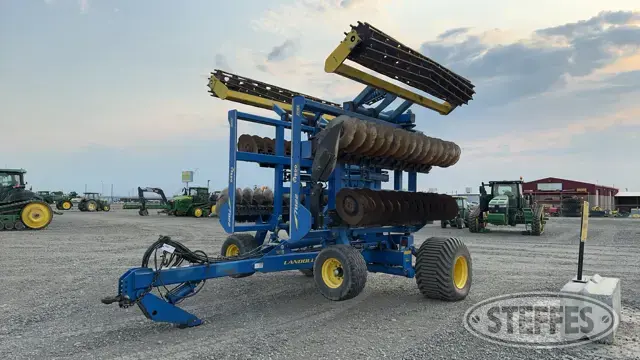 2019 Landoll 7822-23