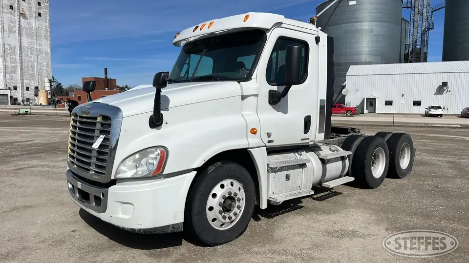 2012 Freightliner Cascadia 125 Conventional Truck without Sleeper
