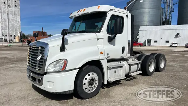 2012 Freightliner Cascadia 125