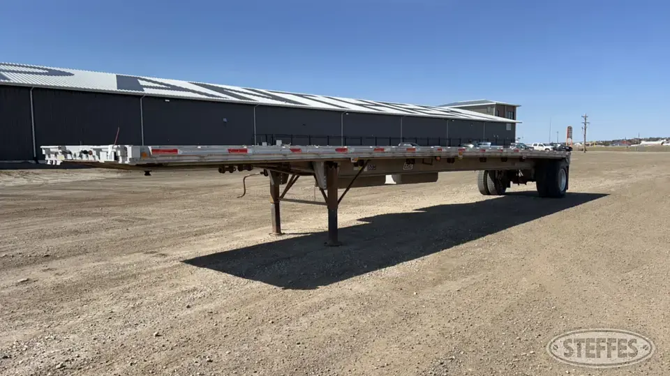 1984 East Mfg. Corp. Semi Flatbed Trailer