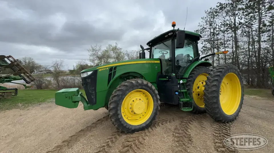2019 John Deere 8320R MFWD Tractor