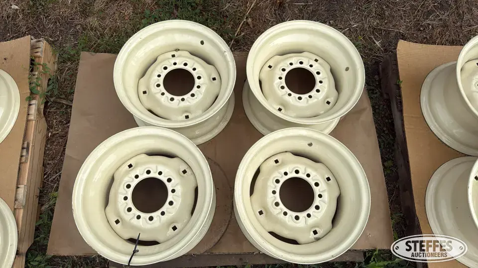 (4) Implement wheels Truck-Trailer Part
