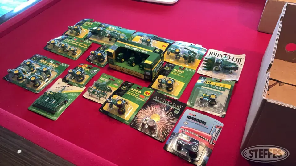 (17) John Deere & International Toys #2
