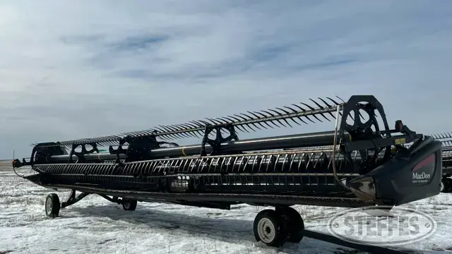 2015 MacDon FD75