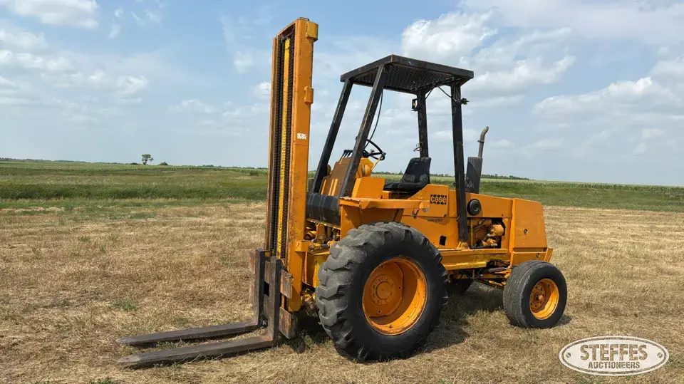 Case 584 Rough Terrain Forklift