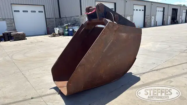 Empire excavator bucket