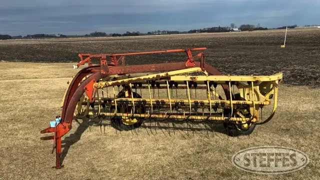New Holland 256