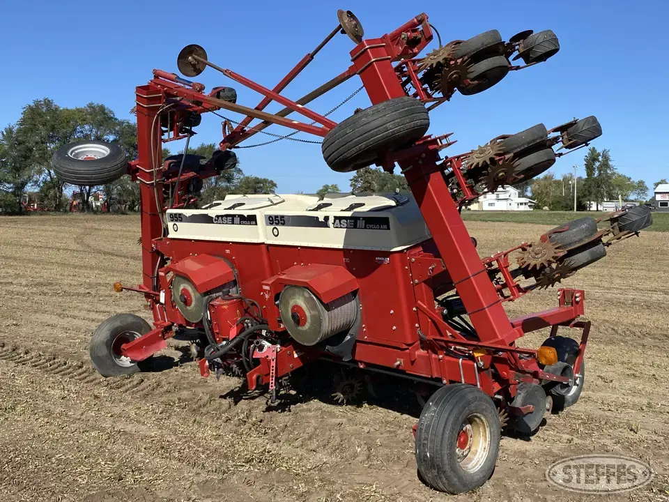 Case IH 955 12 or More Row Planter