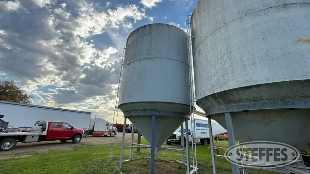 Lorrich 125-12F hopper bin