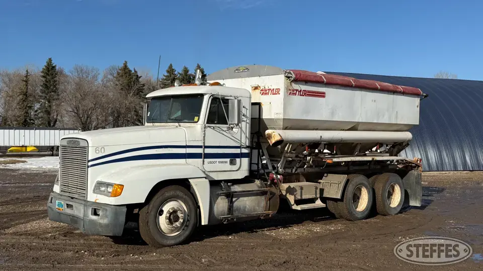 1989 Freightliner FLD120 Tender Truck