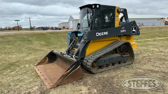 2021 Deere 325G