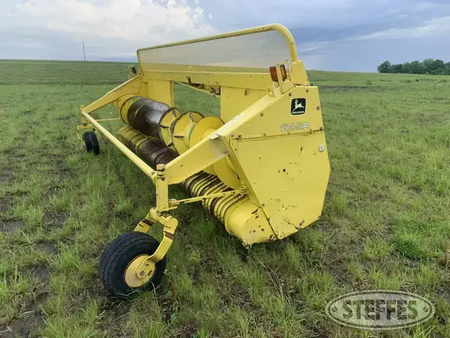 1999 John Deere 645A