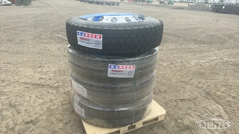 (4) Kapsen HS207 11R22.5 Tires Truck Tire