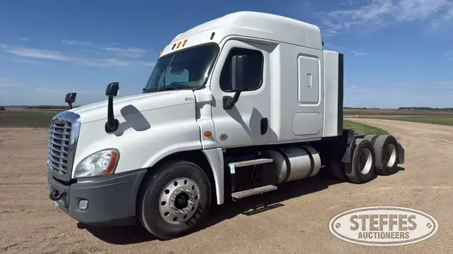 2015 Freightliner Cascadia 125