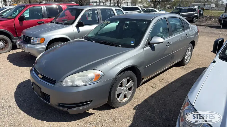2008 Chevrolet Impala LT Car