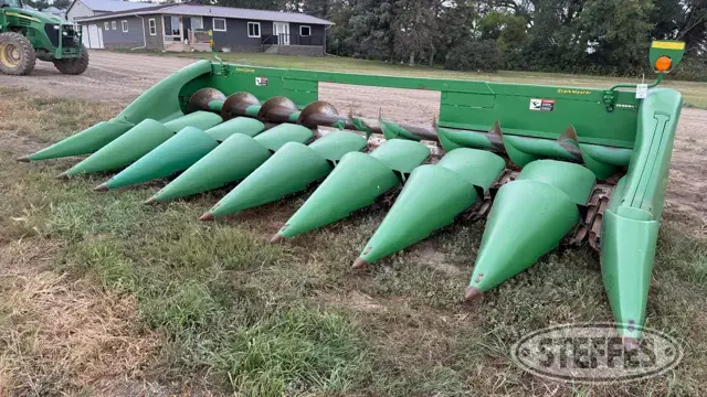 2010 John Deere 608C StalkMaster