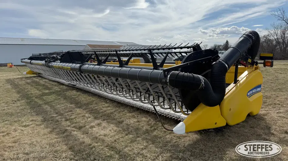 2012 New Holland 880CF-45 SuperFlex Draper Head
