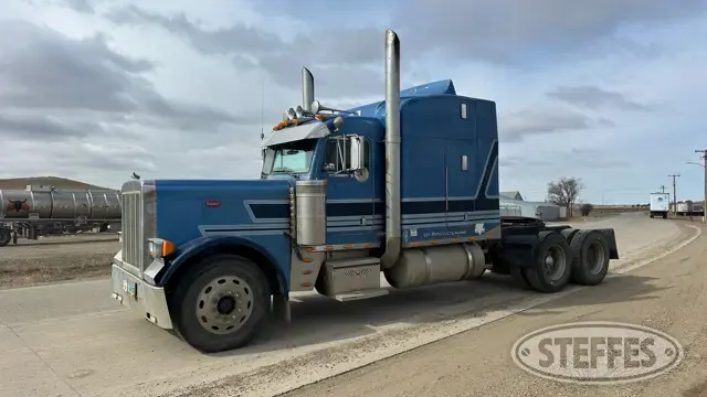 2000 Peterbilt 379