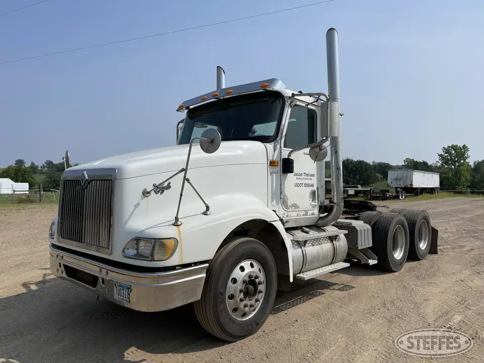 2003 International 9400 Conventional Truck without Sleeper