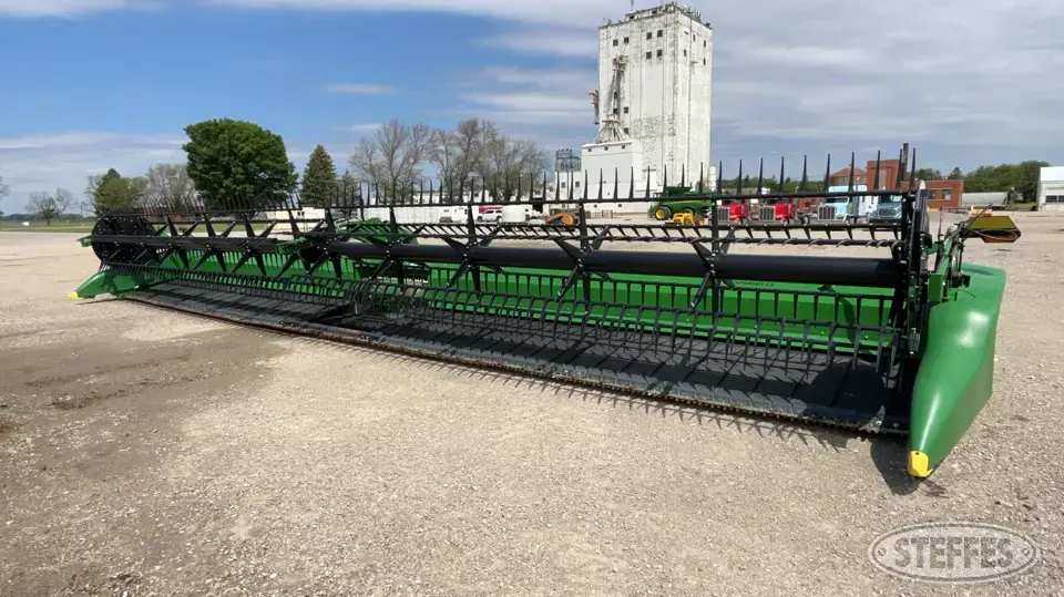 2023 John Deere RD45F Draper Head
