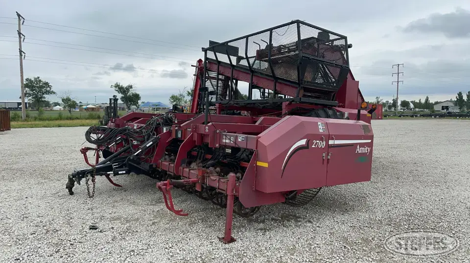 2010 Amity 2700 Sugarbeet Harvester