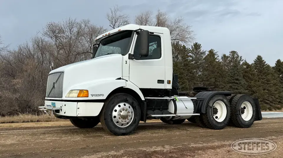 2000 Volvo VNM Conventional Truck without Sleeper